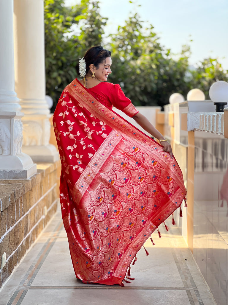 Red Meenakari Banarasi Silk Saree With Silk Blouse Piece