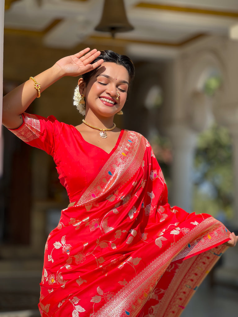 Red Meenakari Banarasi Silk Saree With Silk Blouse Piece
