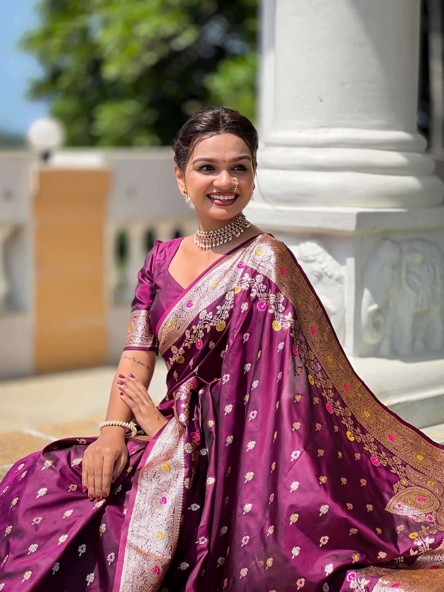 Wine Graceful Meena Banarasi Silk Saree With Blouse Piece