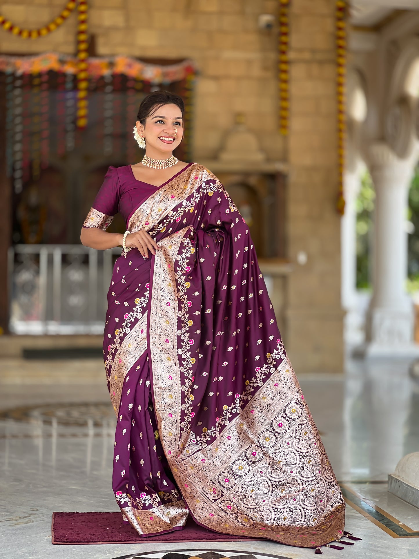 Wine Graceful Meena Banarasi Silk Saree With Blouse Piece