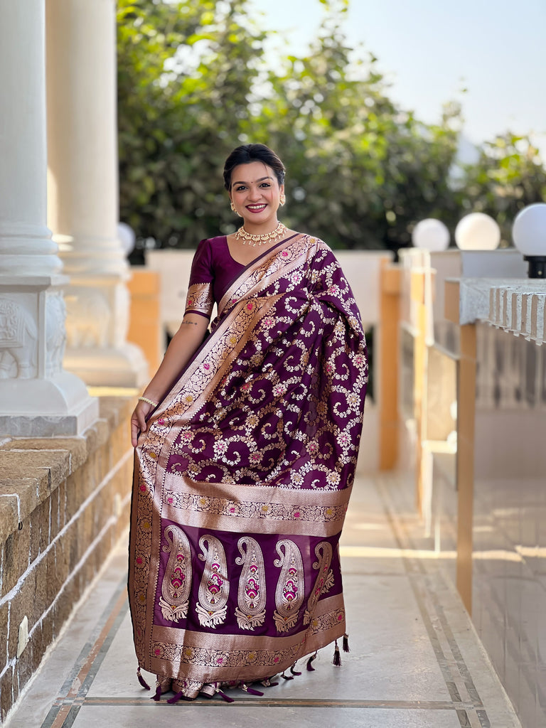 Wine Graceful Glow Banarasi Silk Saree With Blouse Piece