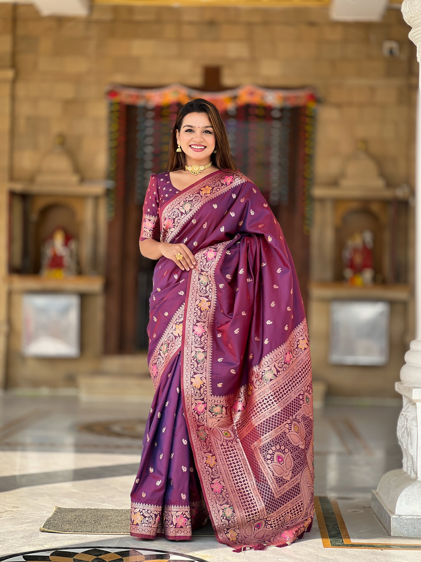 Wine Zari Weaving Banarasi Saree With Blouse Piece