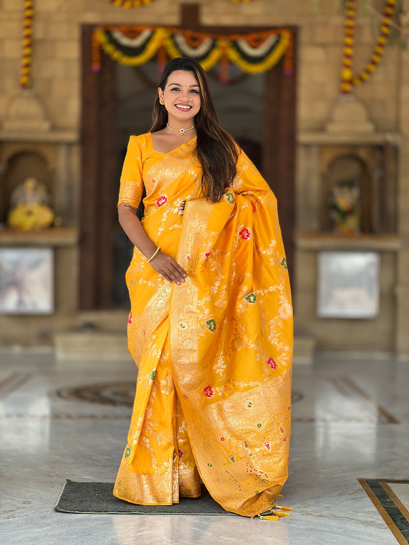 Yellow Graceful Trending Banarasi Silk Saree With Blouse Piece